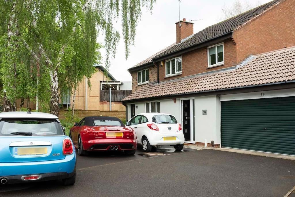 فيلا 35 Quaker Lane دارلينجتون المظهر الخارجي الصورة